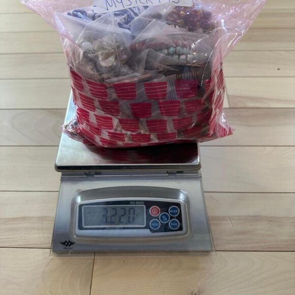 Mystery Fashion Jewelry Lot #13 – Mixed Vintage and Modern - Picture 2 of 6